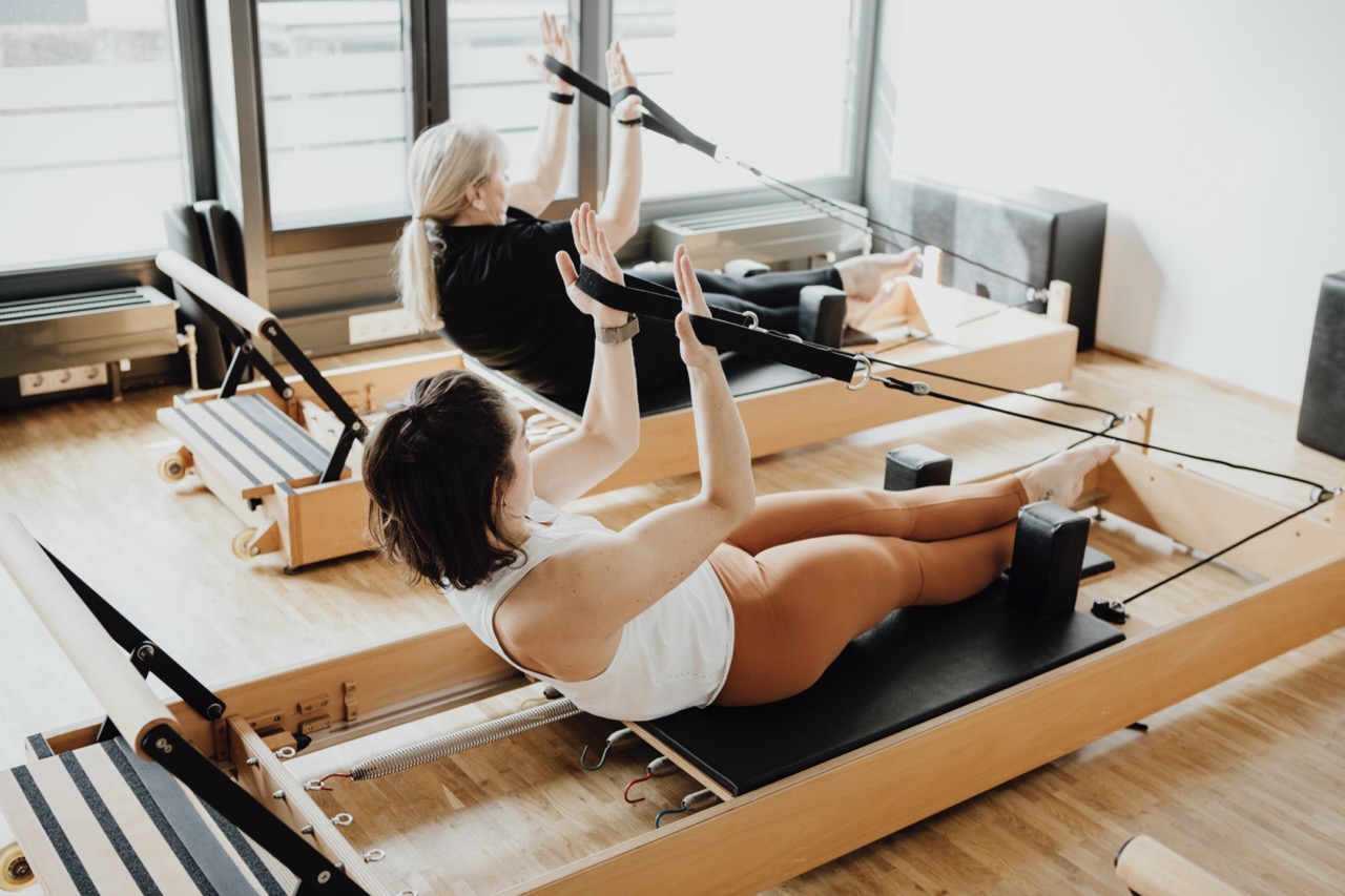 HALLOWEEN SWEAT & SCULPT
